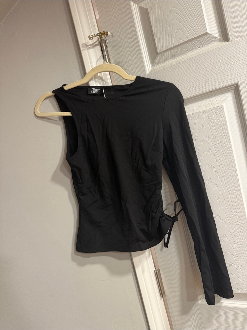 Tiger Mist Black One-Shoulder Long Sleeve Top with Side Tie